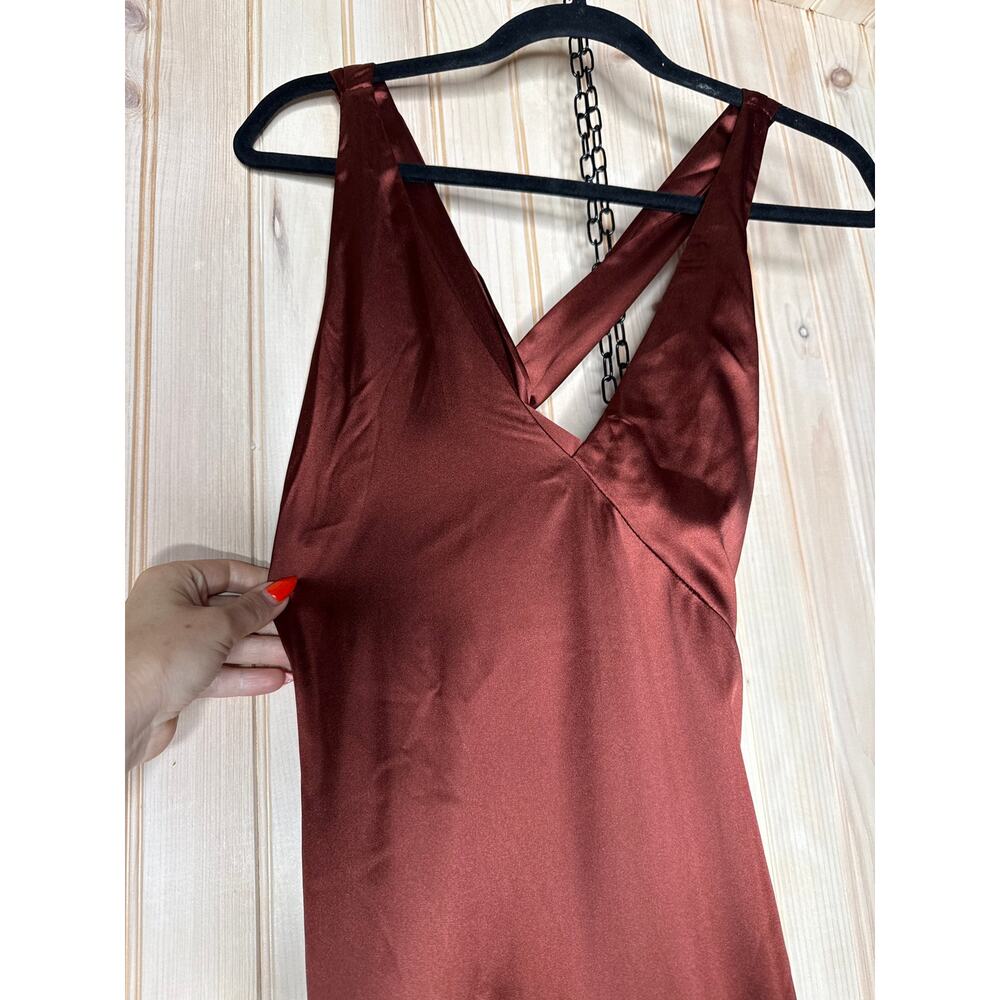 NWT Lulus Purely Elegant Rust Brown Satin Twist-Back Maxi Dress Bridesmaid Sz M - Picture 4 of 8